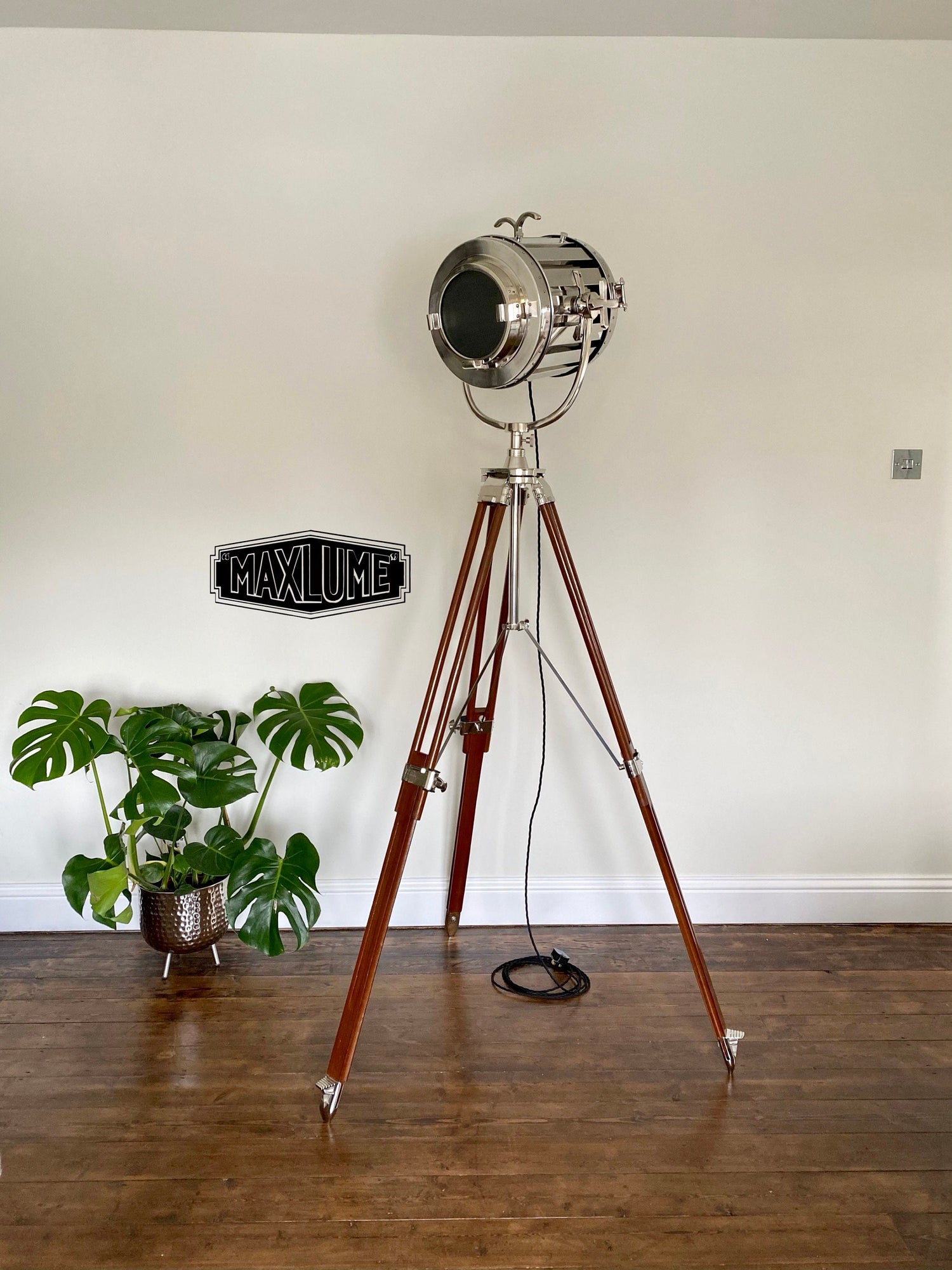 Maxlume ~ Hollywood Designer Tripod Search Light Luxury Theatre Spot Light Living Room Vintage