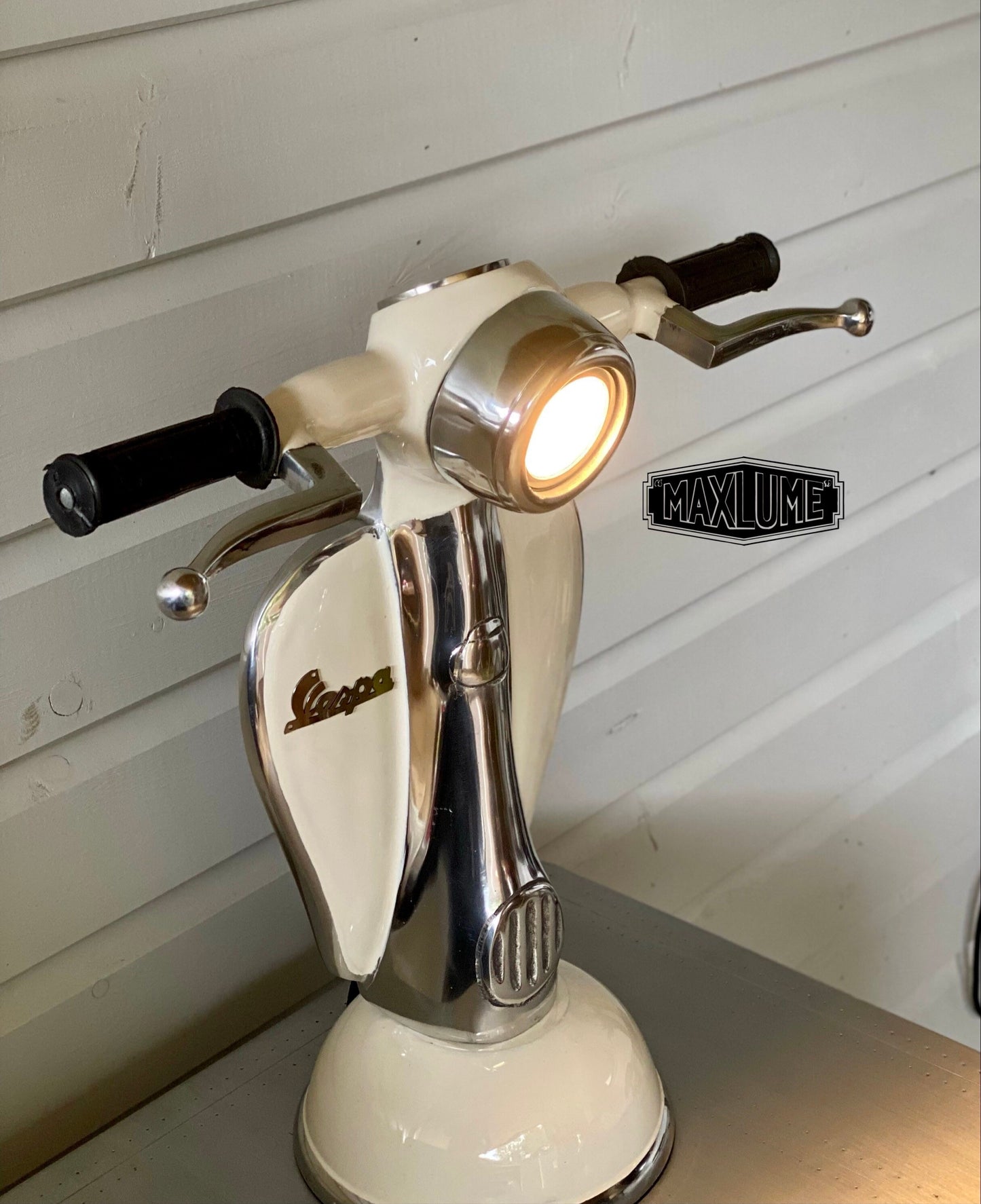 Maxlume ~ White Vespa Scooter Table Lamp Vintage Style | Fabric Cable | Bedroom | Bedside Reading Light | Retro | Dimmable LED Bulb