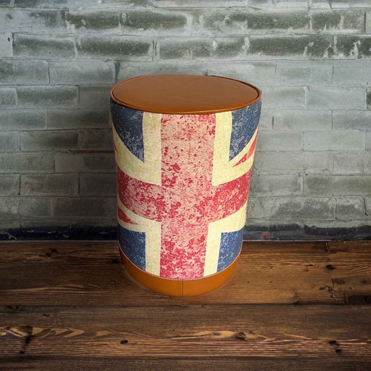 Maxlume ~ Union Jack Flag | Great Britain | Pouf Solid Base Genuine Leather | Vintage Style | Floor Standing | Man Cave Stool