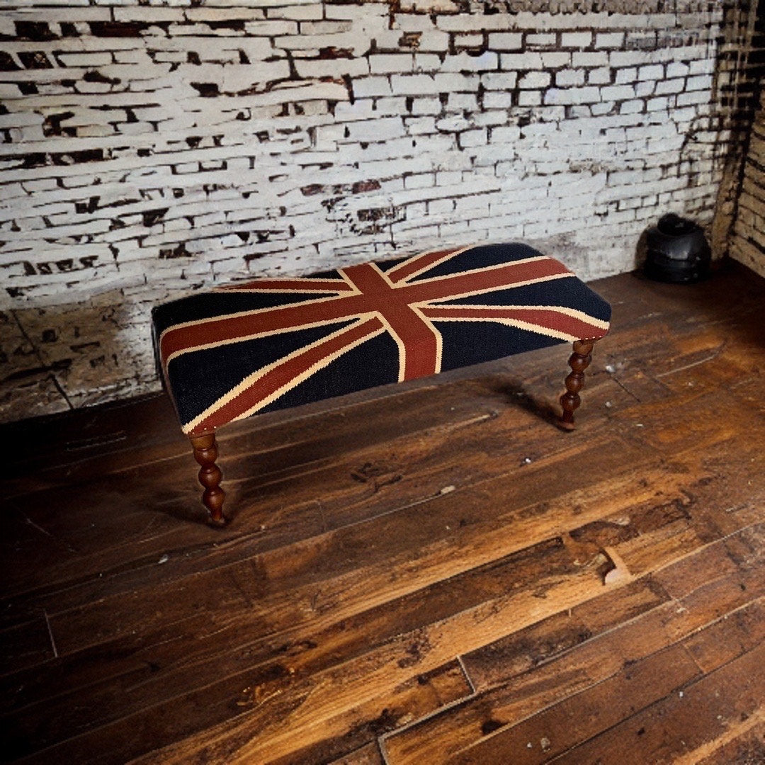 Maxlume ~ Union Jack Flag Bench | Great Britain | Pouf Solid Base | Vintage Style | Floor Standing | Man Cave Stool